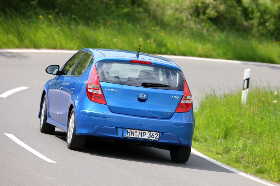  Hyundai i30 Blue Drive (FD) 2010 года  (фото 2 из 26)
